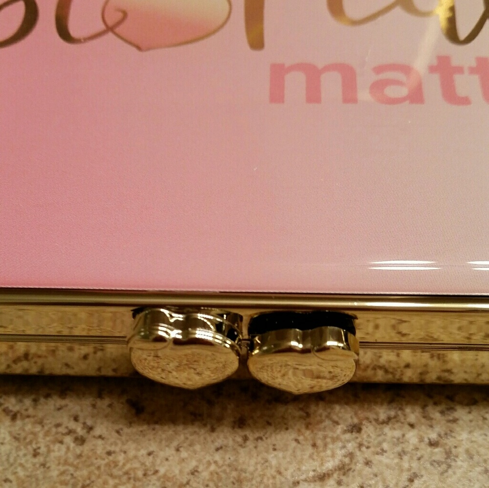 Sold!! Too Faced Sweet Peach Mattes - Picture 6 of 8